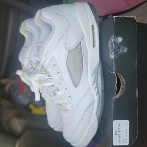 Boys Air Jordan Retro Low